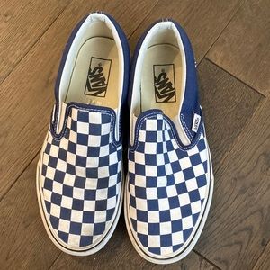 Navy blue checkered slip on vans